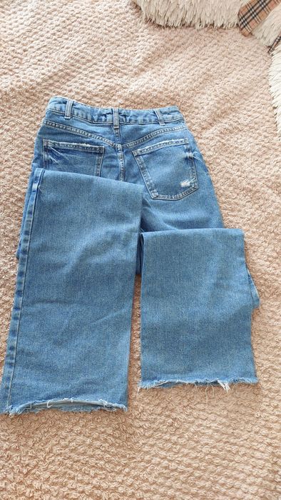Жіночі джинси р.34 стан нових!