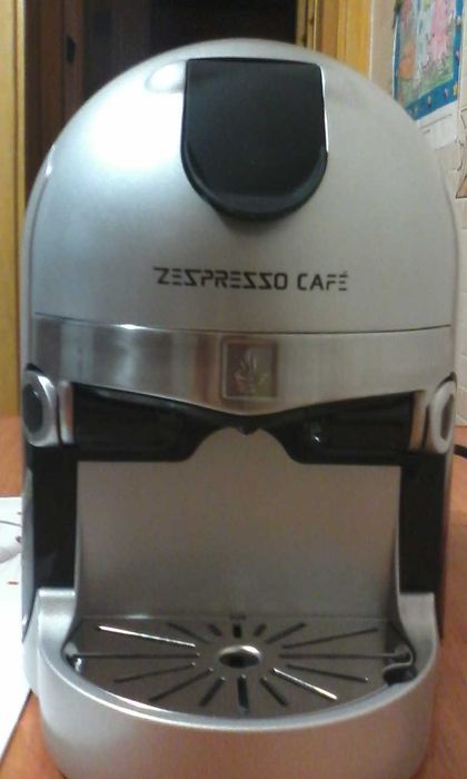 Кофемашина капсульная