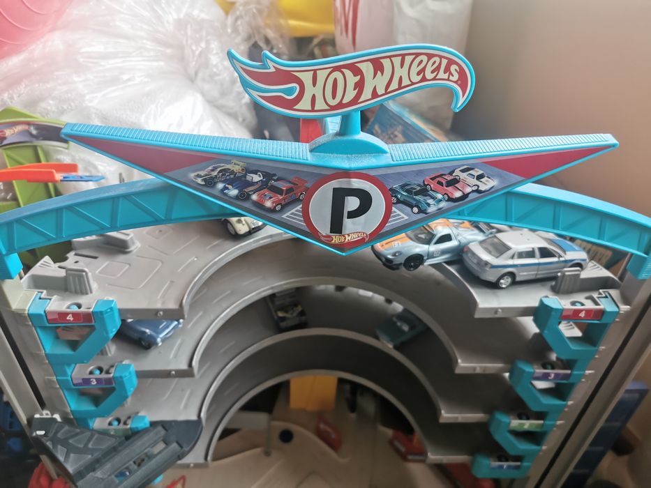 Garagem hot wheels