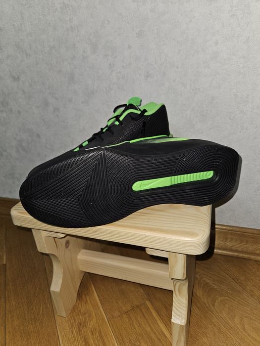 кросівки баскетбольні Nike G.T. Jump Academy.