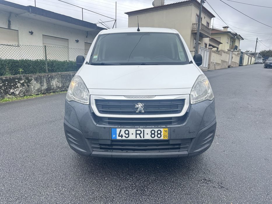 Peugeot Partner 1.6 HDI 3 Lugares  Nacional