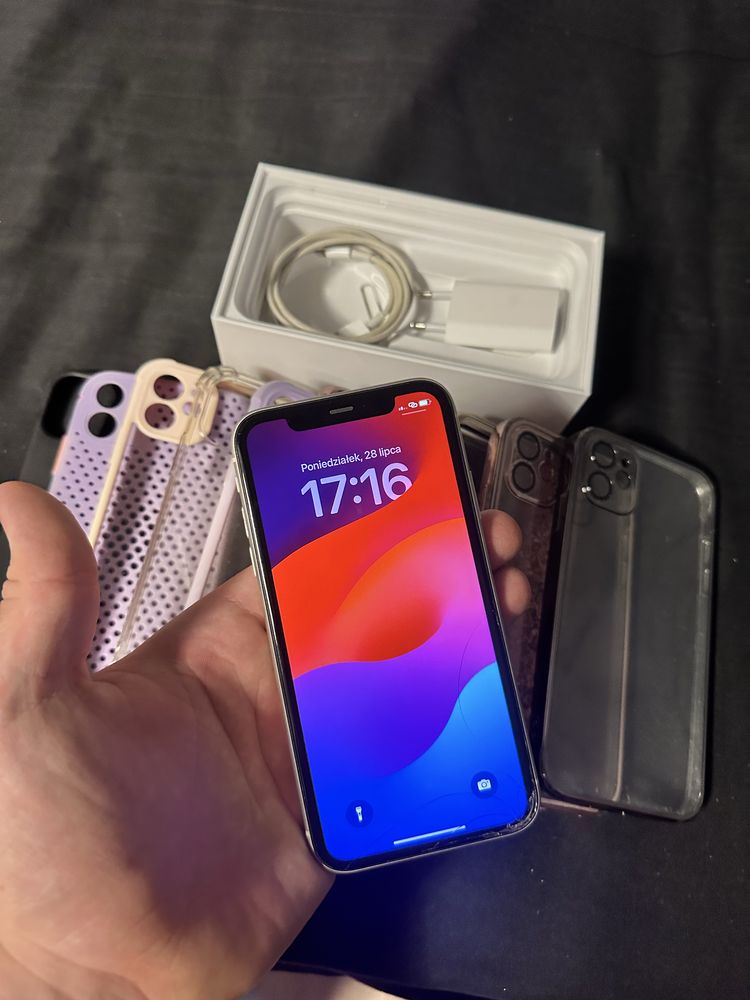 Iphone 11 bialy 128gb