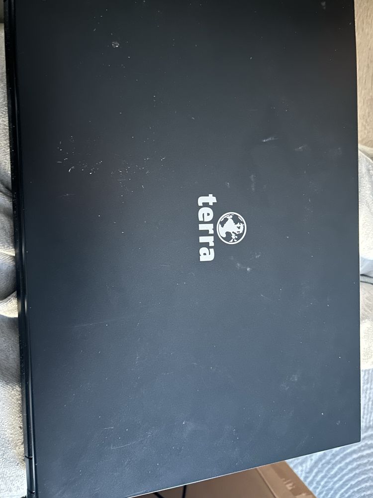 Sprzedam Laptopa