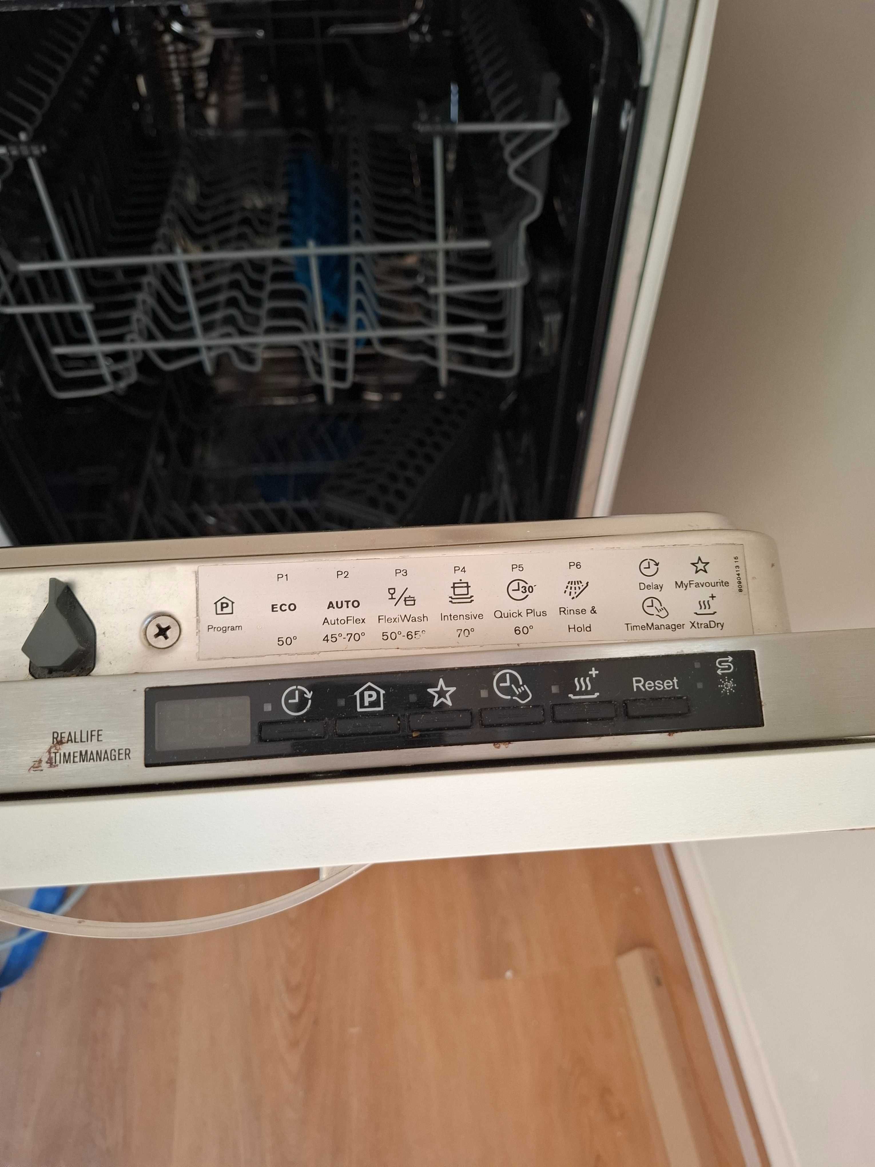 Zmywarka do zabudowy Electrolux Esl4583ra 45
