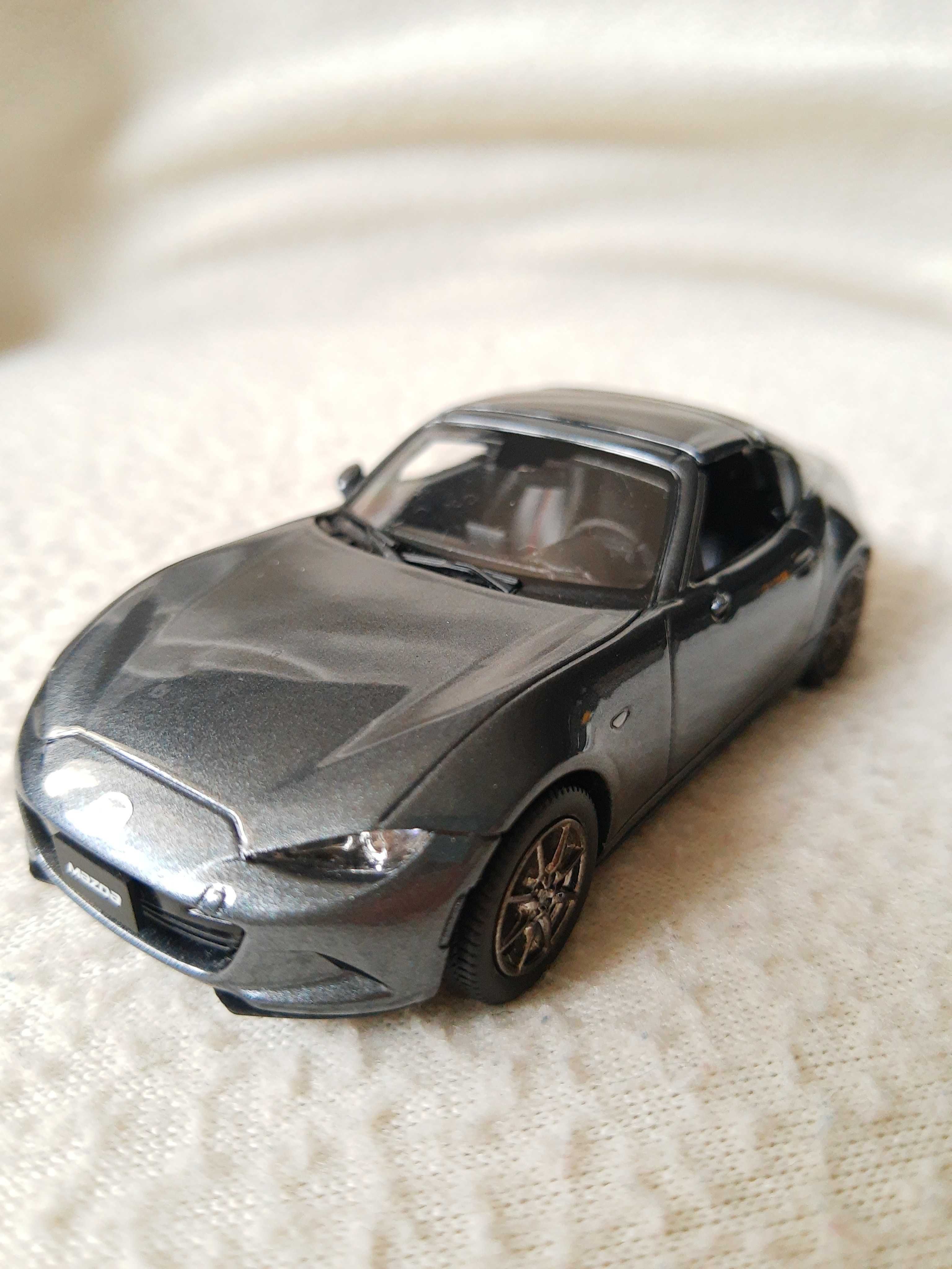 Modelik, mazda MX5, modelik 1:43, samochód, auto, pojazd,