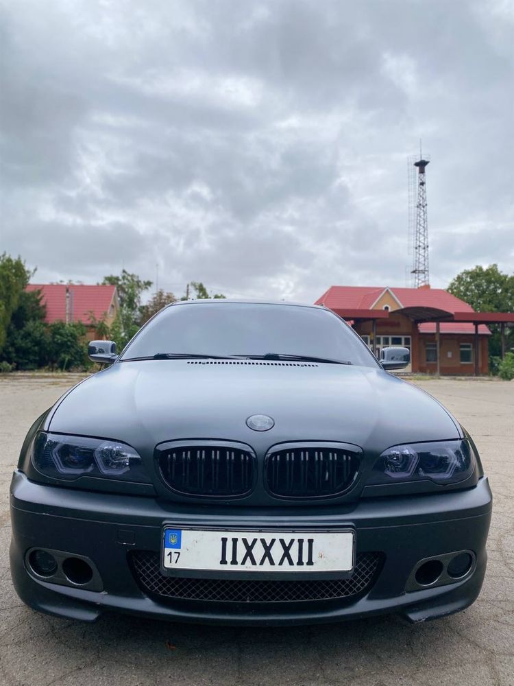 BMW E46 coupe 330i 2005