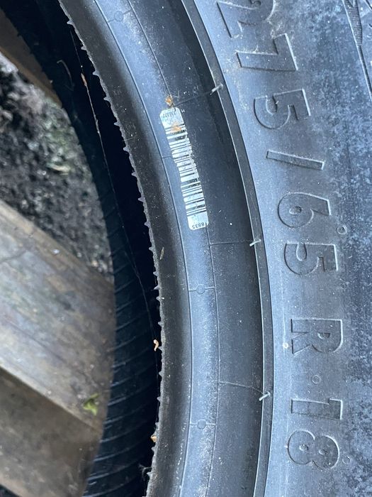 1 opona Continental 275/65/18" rims