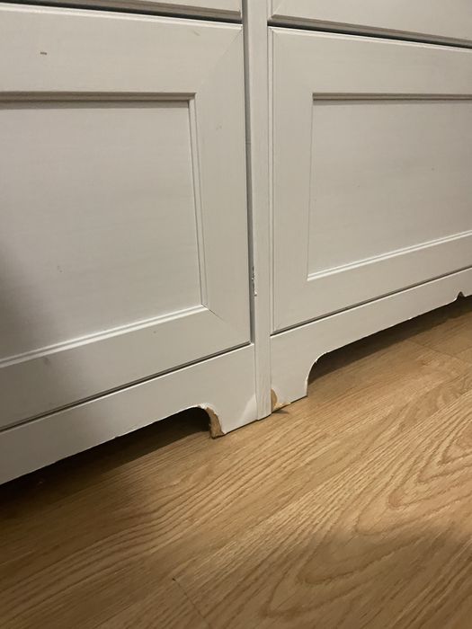 Komoda Ikea 4-szufladowa w stylu klasycznym Szafk RTV– biała