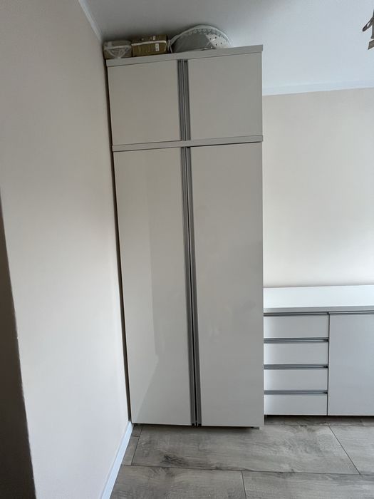 Meble biały połysk / zestaw mebli