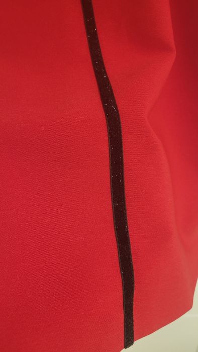 Продам сукню      .