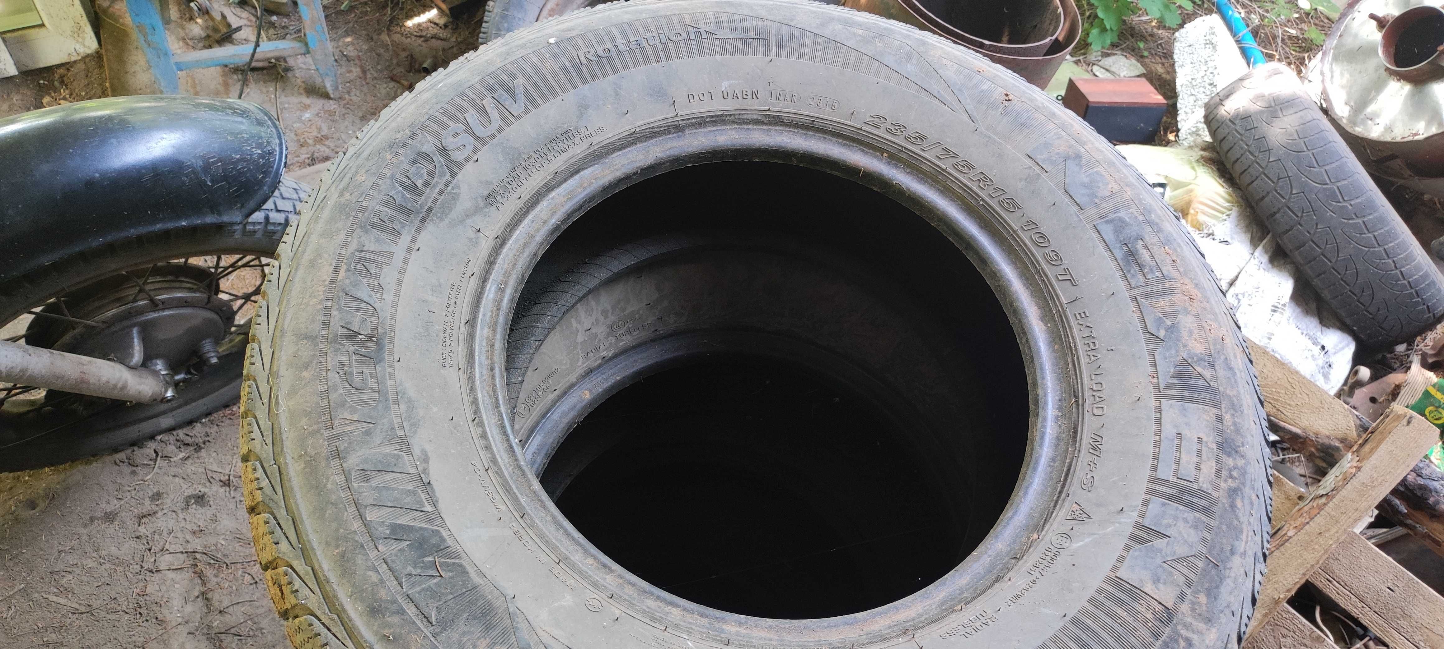 Покришки 4 штуки 235/75 R15 109Т