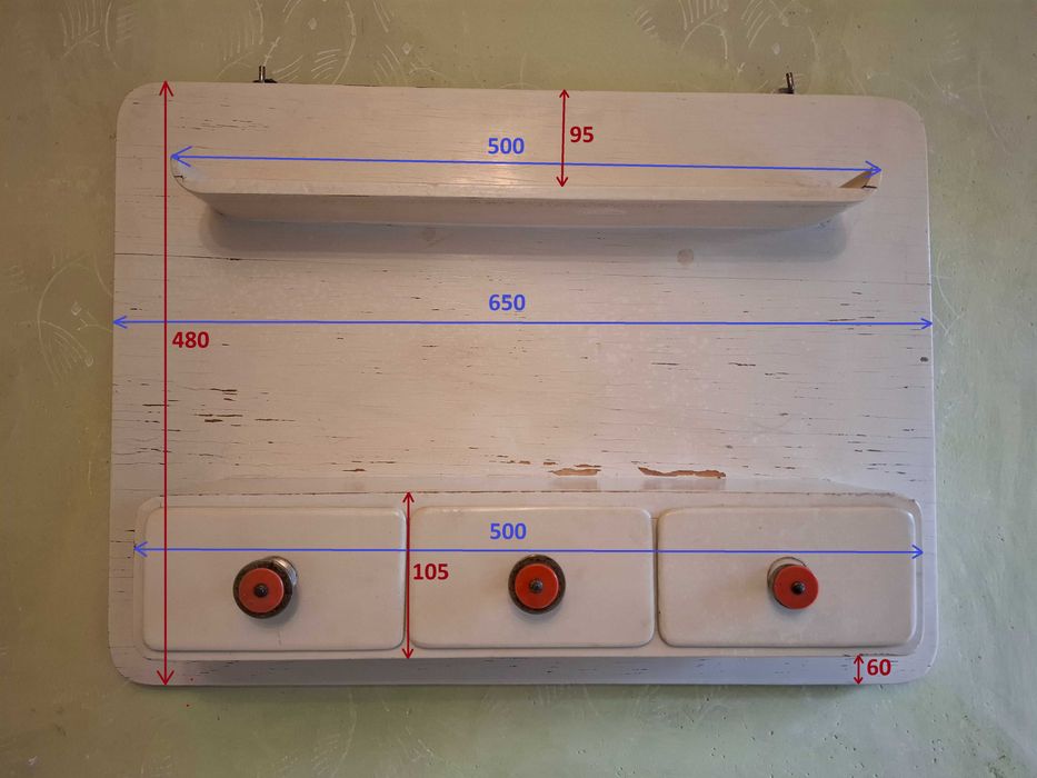 Zestaw mebli kuchennych PRL: kredens, szafka, póła wisząca