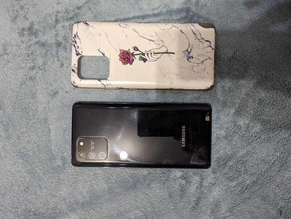 Телефон Samsung Galaxy S10 Lite