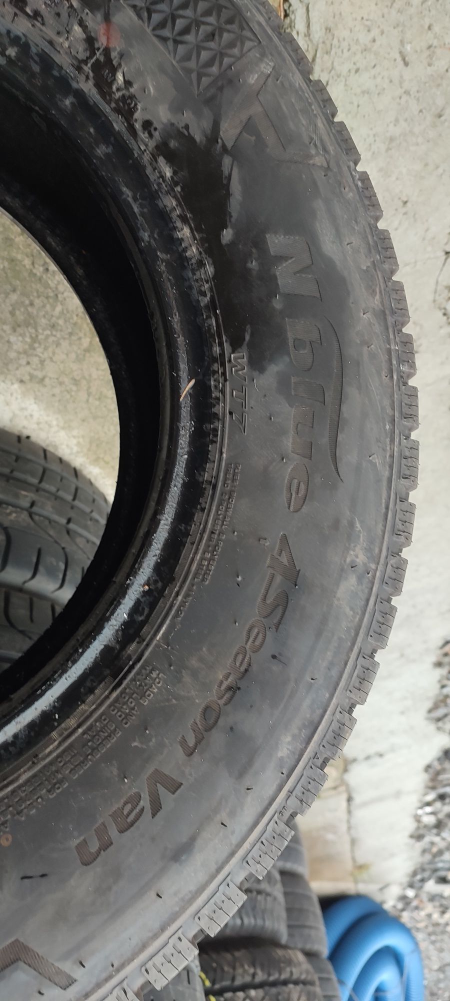 235/65R16c Nexen NBlue 4 Season VAN całoroczne 1szt