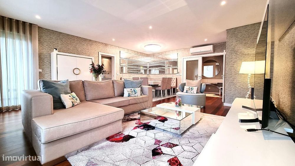 Apartamento T4 para arrendamento