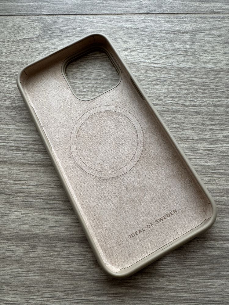 Etiu na iPhone 15 Pro Max Ideal of Sweden