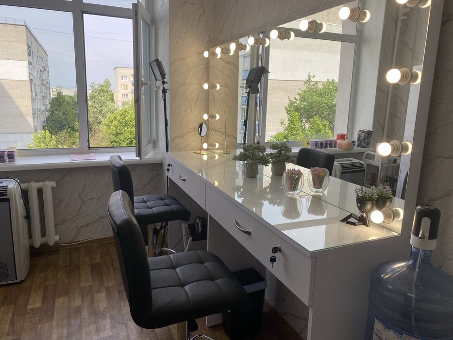 Оренда робочого місця бровіста, візажиста