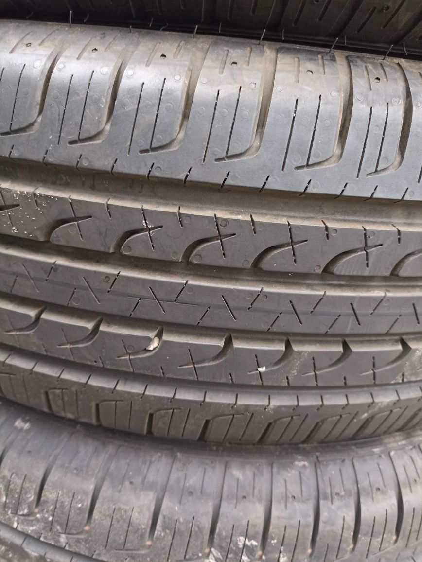 Opony letnie 215/60/17 Goodyear jak Nowe