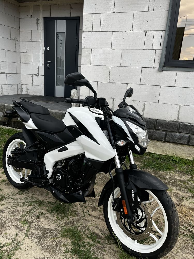 Bajaj Pulsar NS200