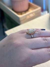 Piękny pierścionek z kamieniem 19mm