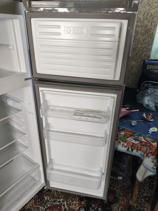 Продам холодильник