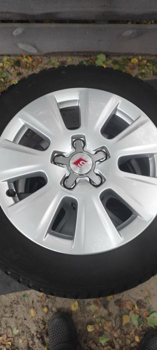 Легкосплавні диски r16 5x112 з зимовою гумою Pirelli