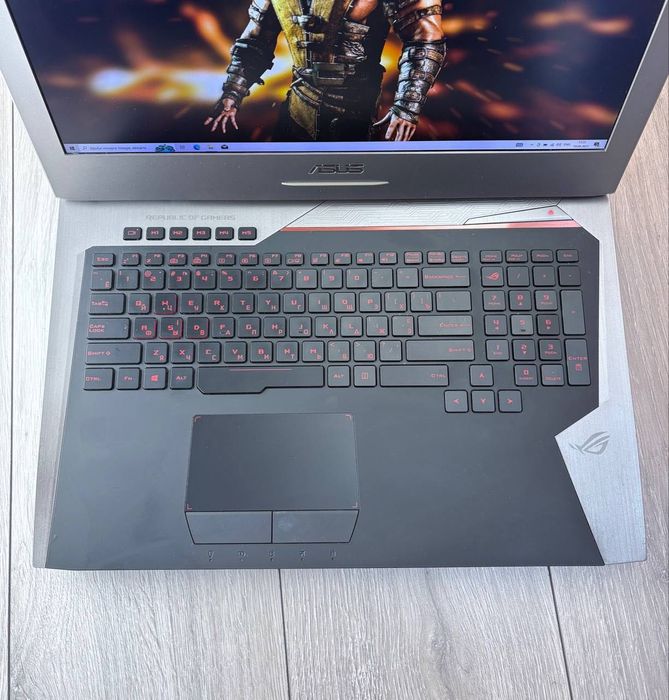 17,3ʼʼ  75Гц Asus ROG G752V/GTX 970M 6gb/i7-6700HQ/SSD-512gb/RAM-16gb