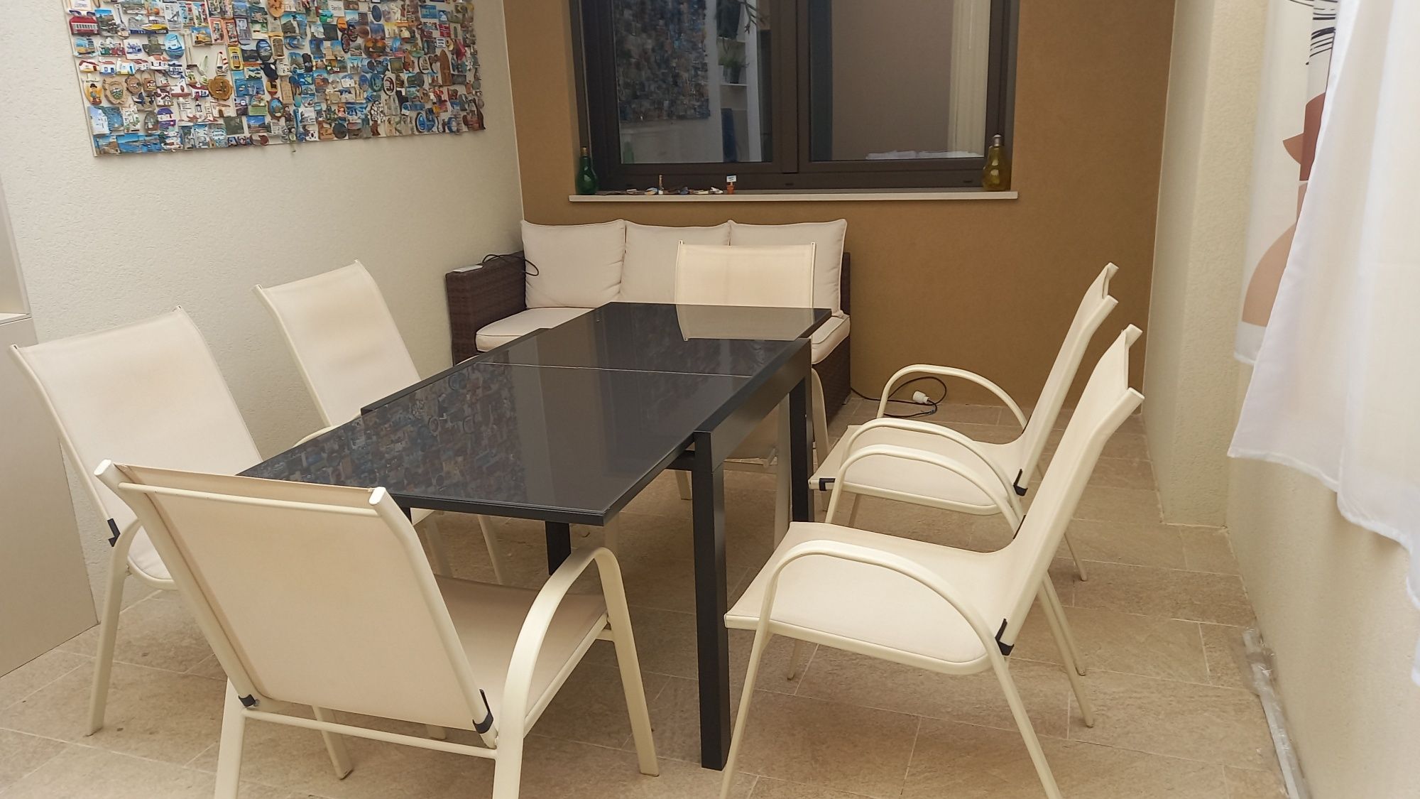 Mesa extensivel com 6 cadeiras em alumínio castanho e bege de exterior