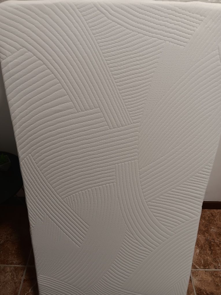 Colchão de berço viscoelastico 1,20mx0,60cm impecáveis.