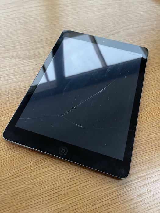 Apple Ipad air 16 gb