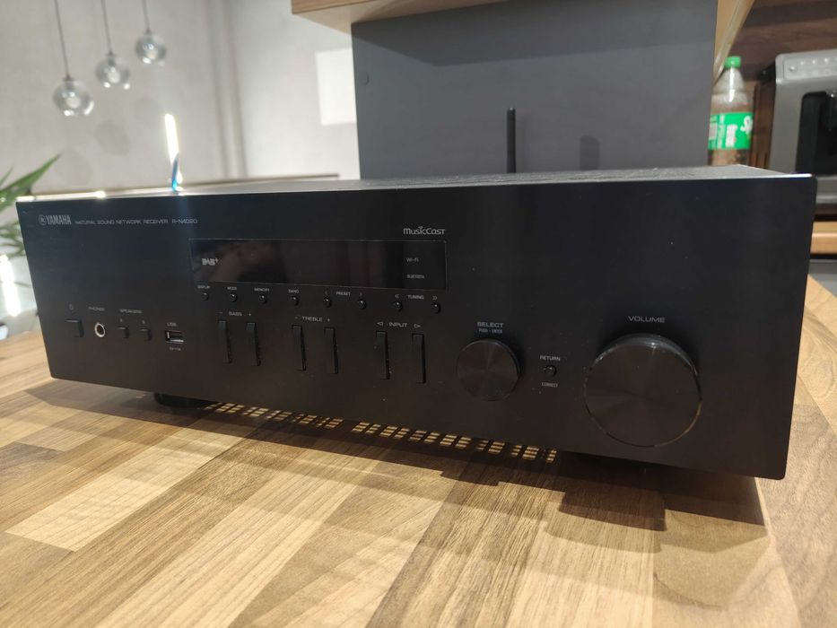 Yamaha R-N402D Music Cast Amplituner Stereo Spotify DAB