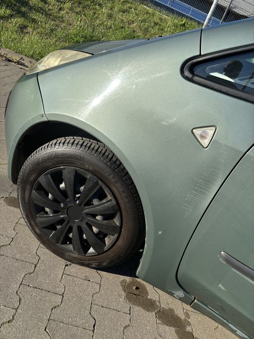 Auto Mitsubishi Colt