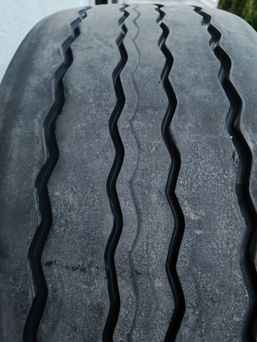 Opony naczepa 385/65 r22.5