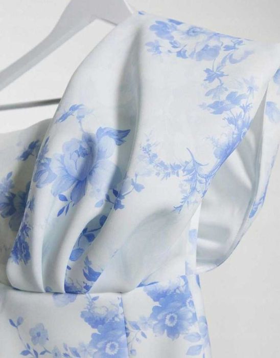 Asos 32 XXS piankowa sukienka na jedno ramię w kwiaty rozkloszowana