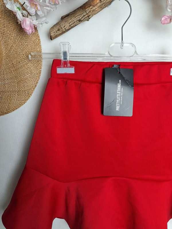 Krótka czerwona rozkloszowana spódnica spódniczka mini skirt 38 10 M