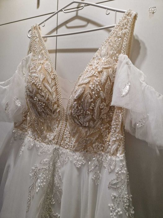 Suknia ślubna plus size