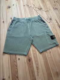 Шорти Stone Island Bermuda Cotton Green Shorts з останніх колекцій