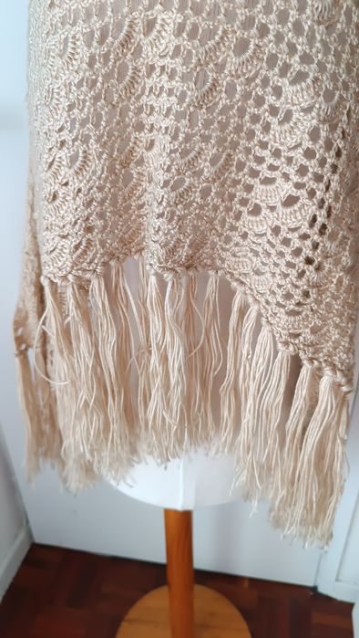 Xailes novos feitos à mão