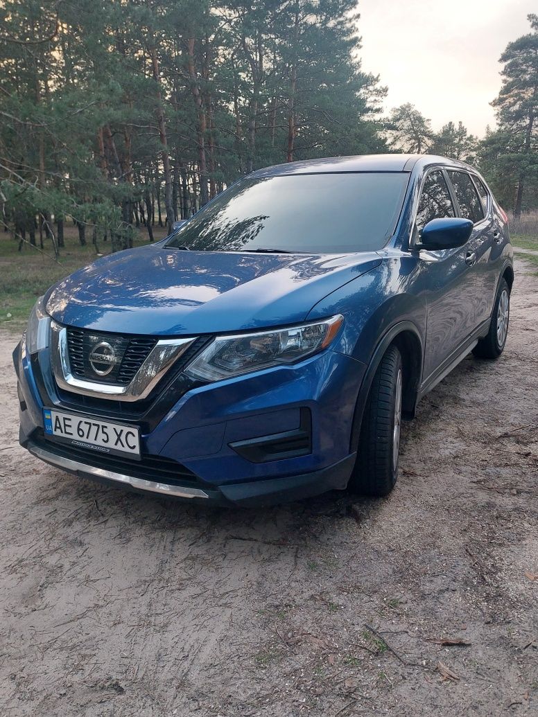 Продам NISSAN ROGUE 2017