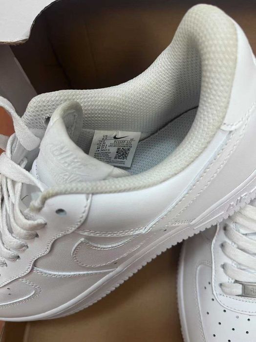 White lace-up shoes size 41