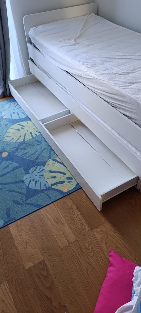 Cama solteiro com gavetão