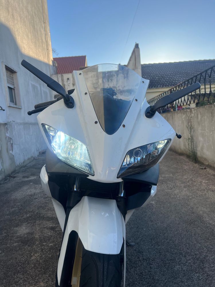 Yamaha YZF R125