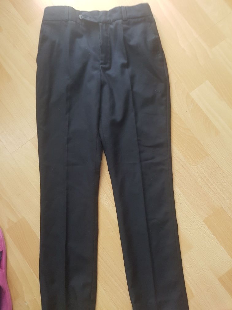 Eleganckie spodnie garniturowe 140 Jankes