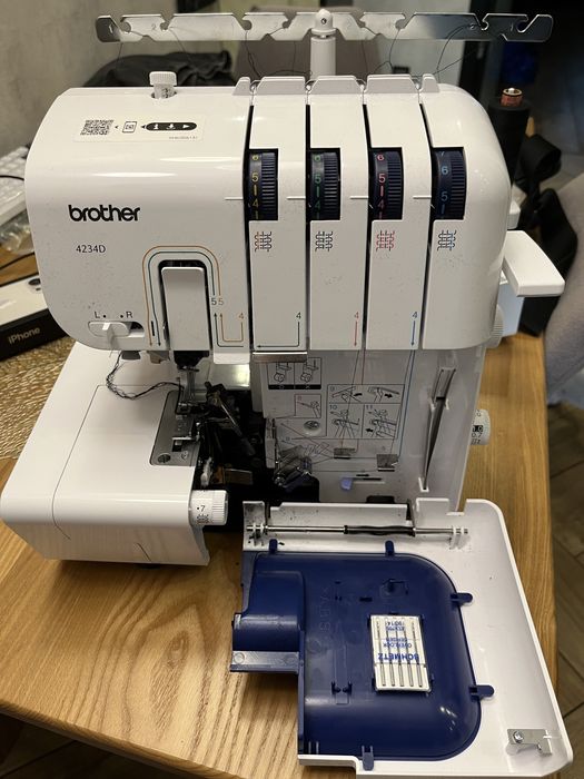 Оверлок Brother 4234D