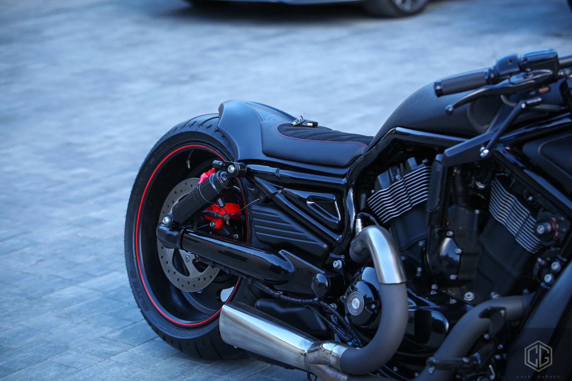 Harley-Davidson V-Rod Night Rod custom AIR RIDE, Led, czarny mat, wydech vans&hines