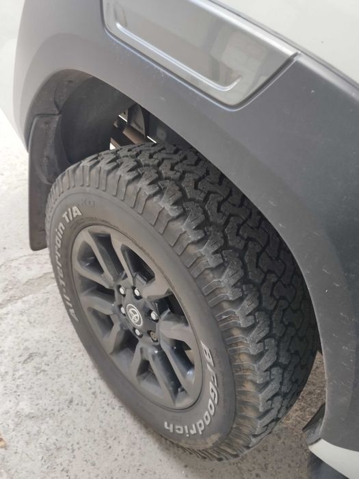 BF Goodrich all terrain 265/65/18