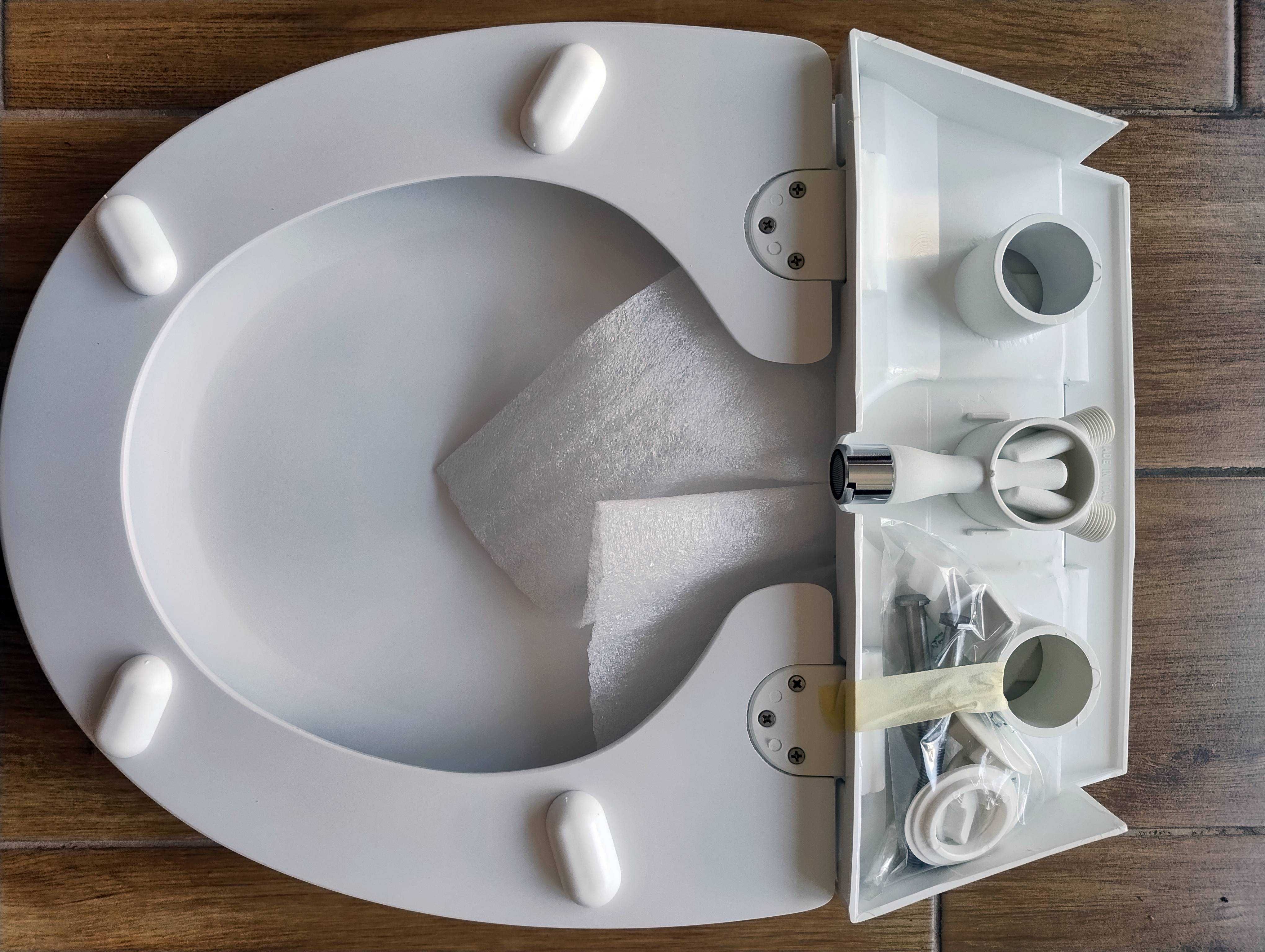Deska sedesowa WC z funkcją bidetu z bidetem włoska z baterią bidetową