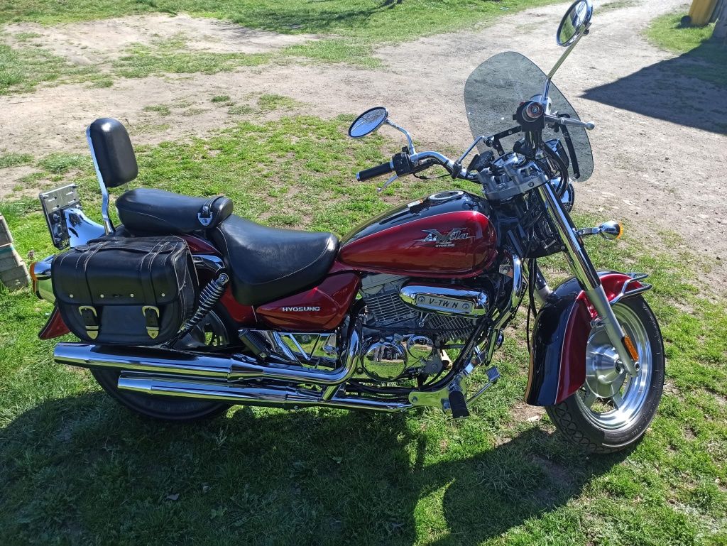 Motocykl Hyosung GV 250cm