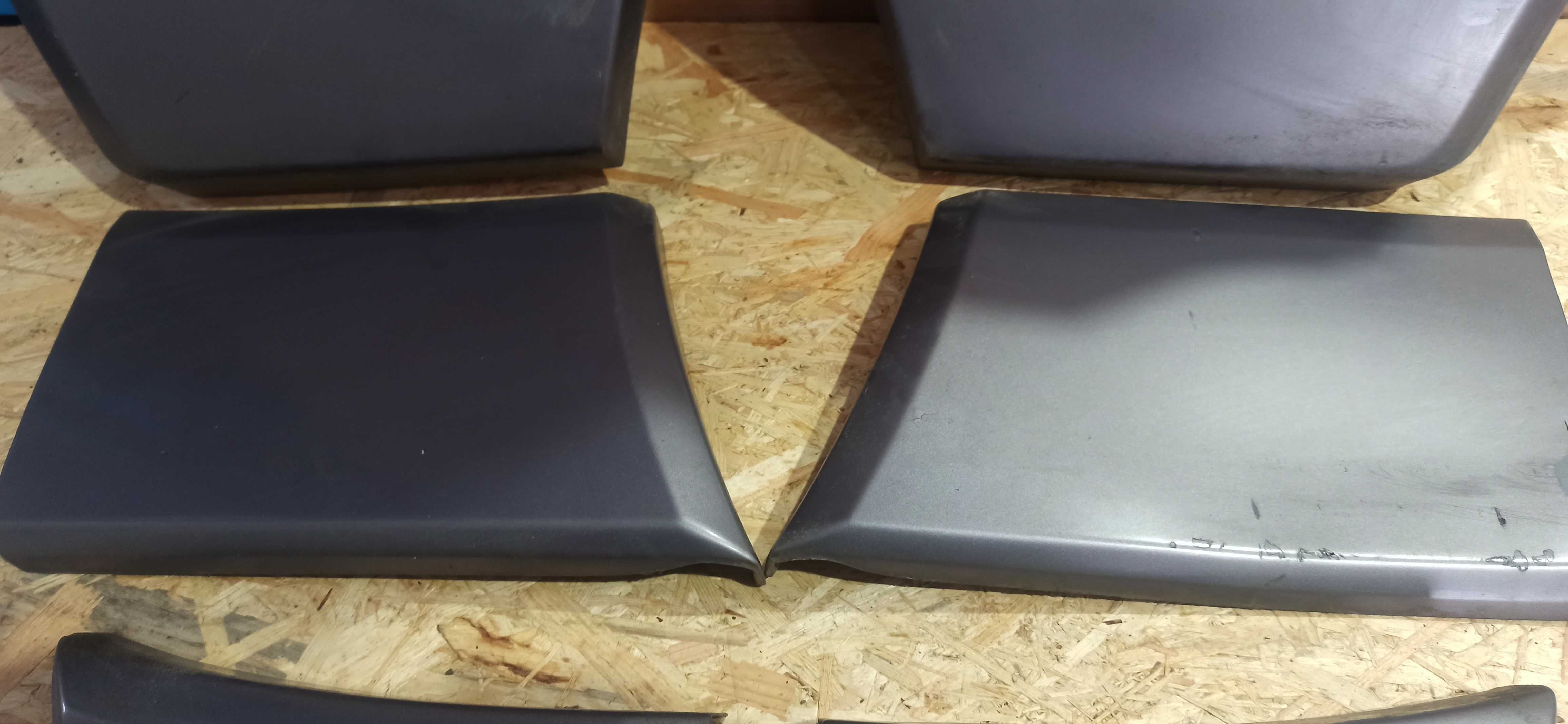 Frisos exteriores Mercedes 190 W201 originais