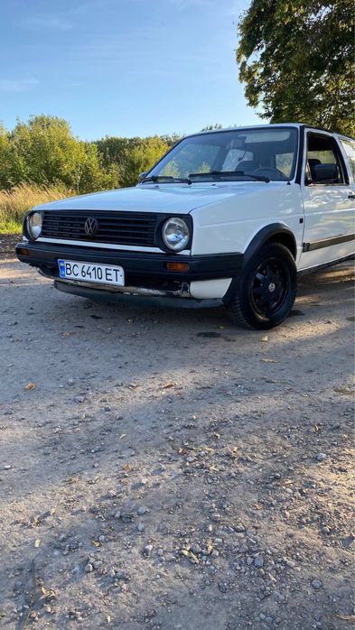 Volkswagen Golf 2